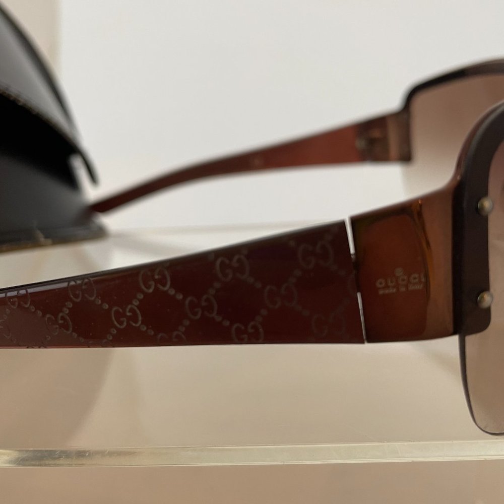 Gucci Sunglasses - Picture 4 of 6